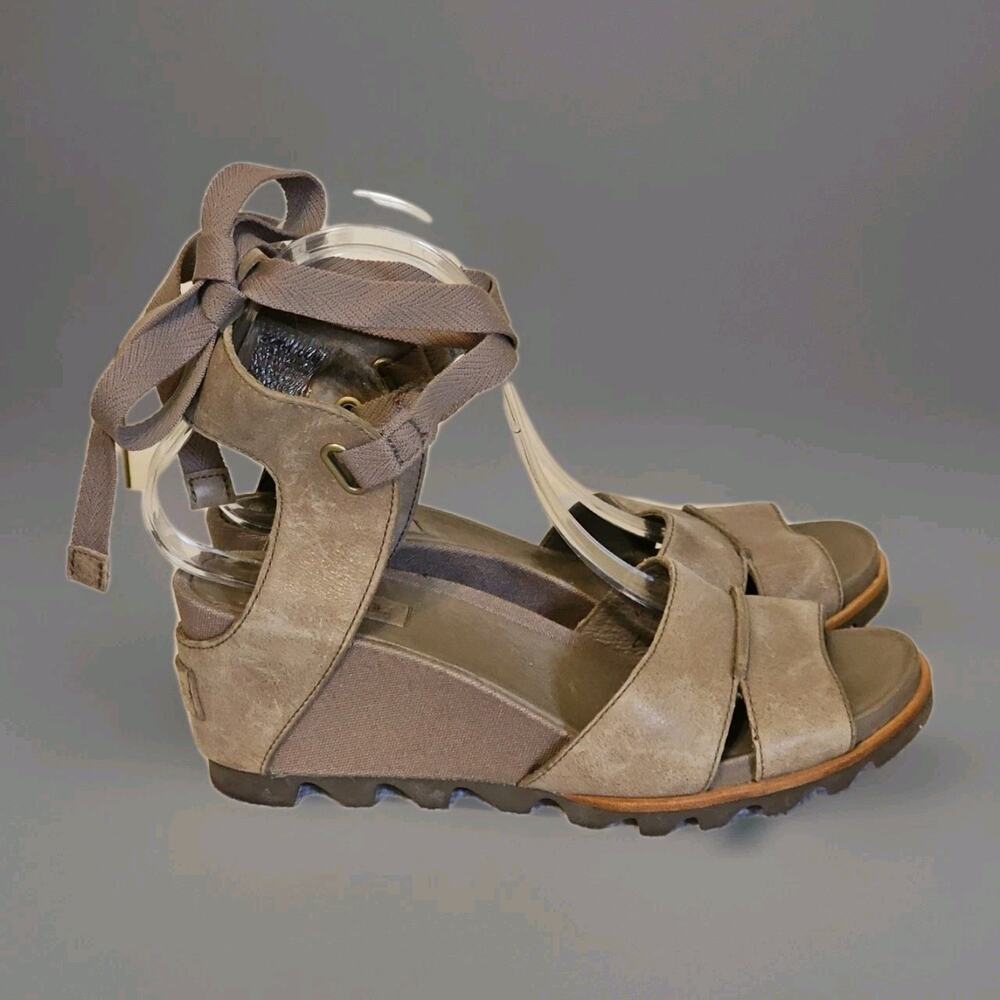 Sorel Joanie Ankle Strap Wedge Sandal Women's Size 8.5 taupe wrap tie